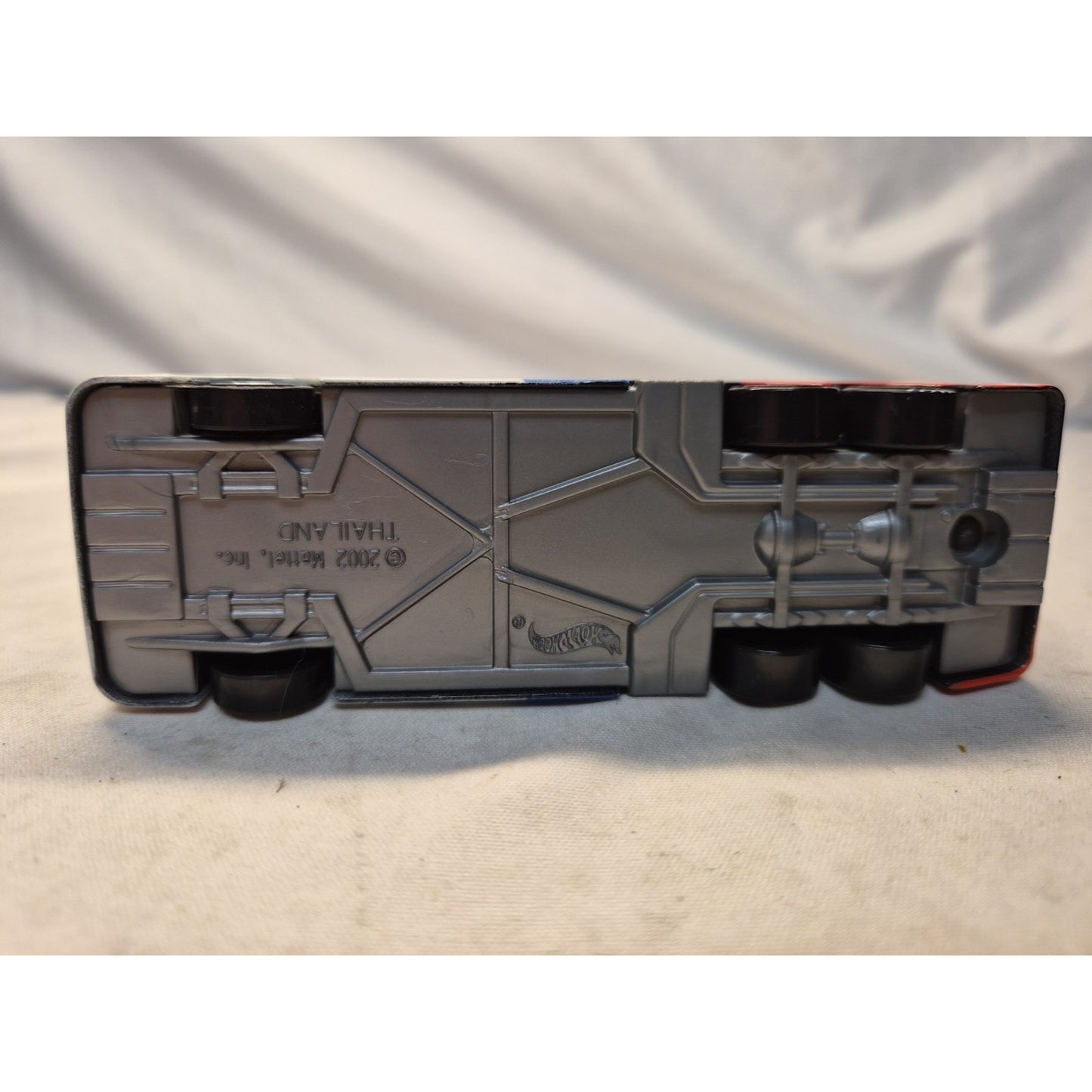 HOT WHEELS NASCAR 2002 LUXURY RIDES VALVOLINE JOHNNY BENSON TOURING BUS