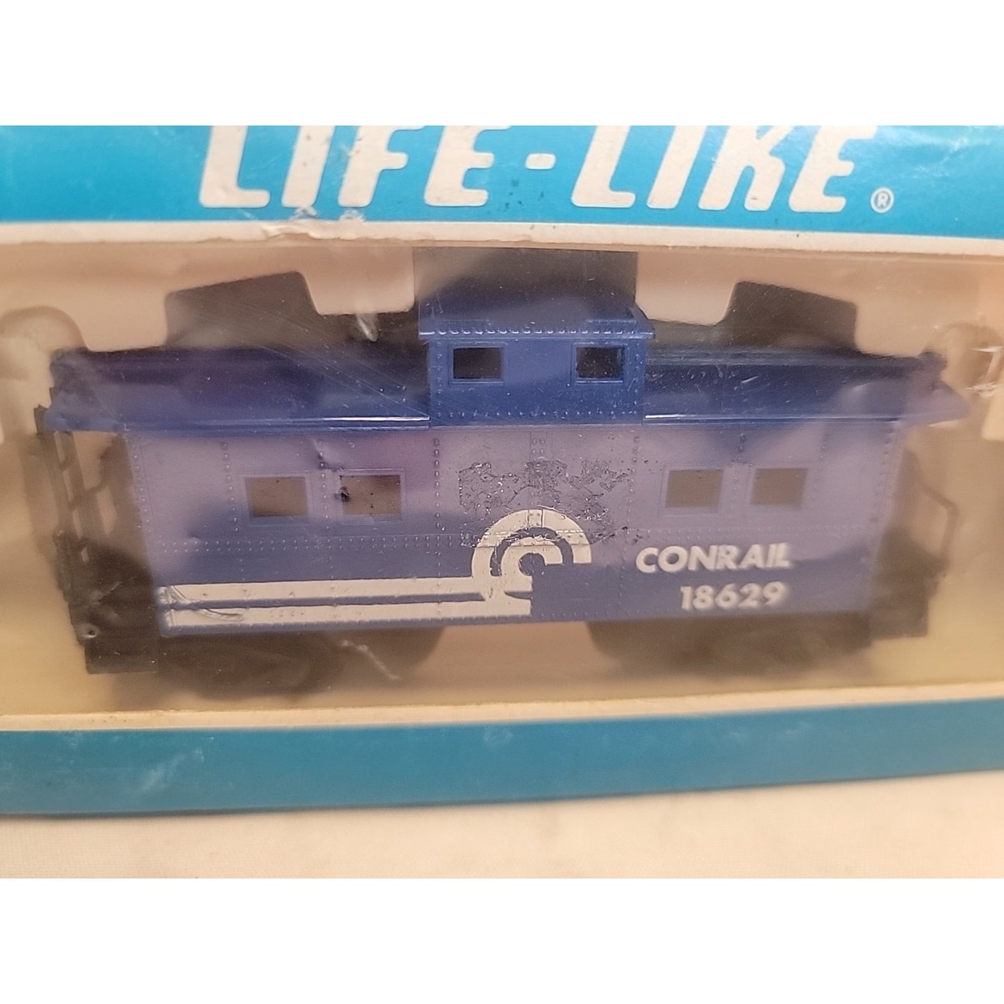 Life-Like HO Scale Caboose Conrail CR 22136 Blue W/box