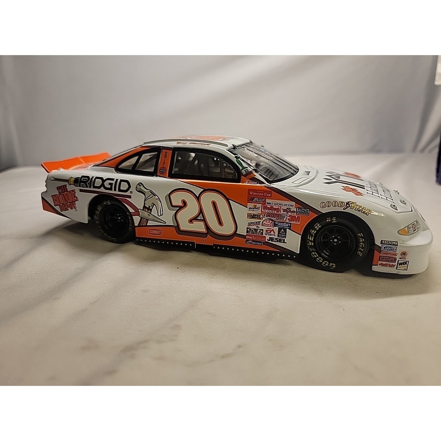 Action NASCAR Tony Stewart Home Depot/Habitat For Humanity 1:24 Scale Stock Car