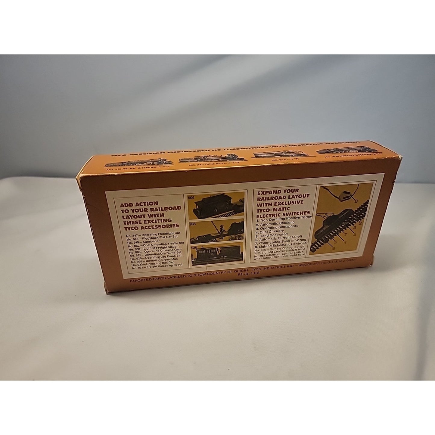Tyco Santa Fe 8-Wheel Caboose AT&SF 7240 - HO Scale