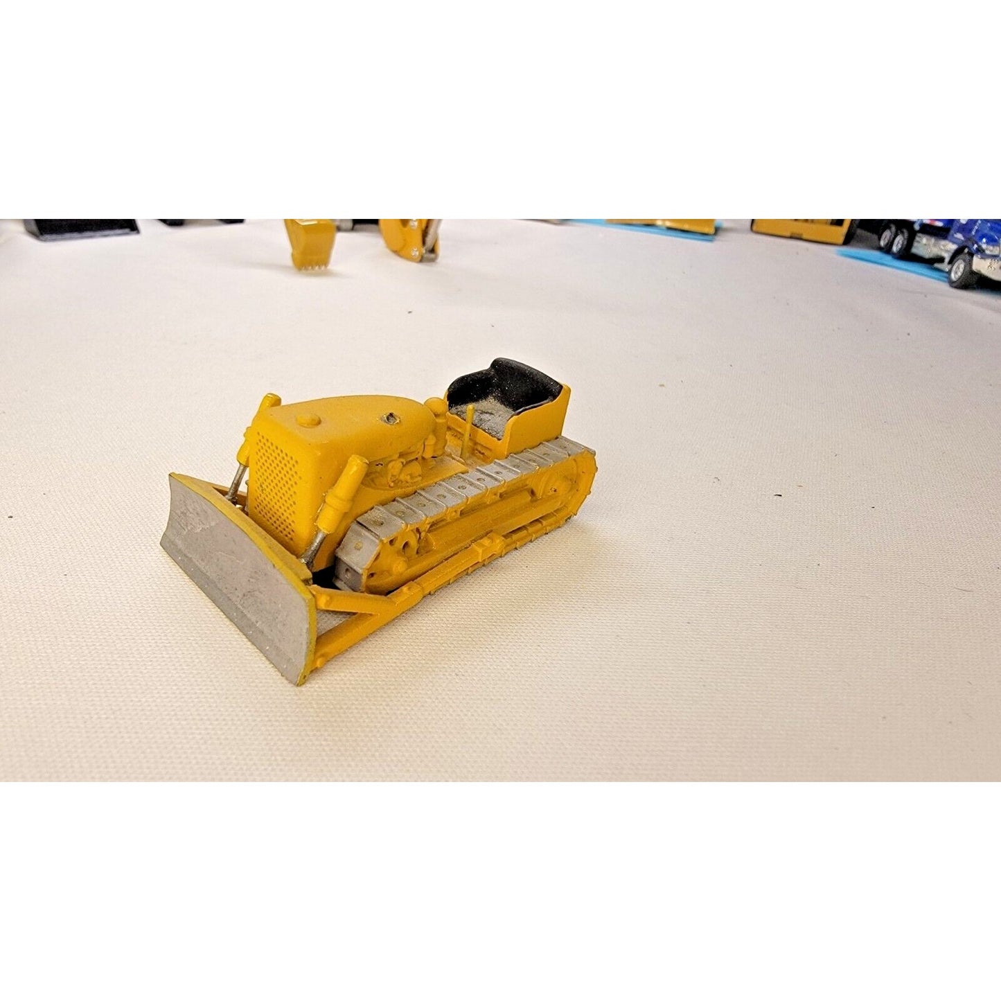 Mystery Manufacture Tractor Rubber Track Die-Cast Plastic Plow Approx 2 3/4 "