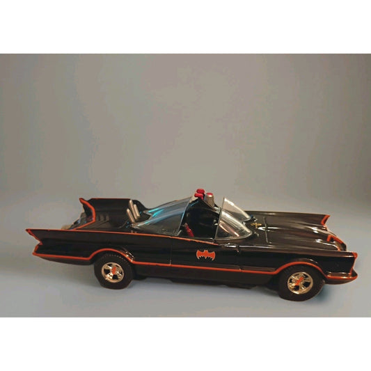 Jada Toys DC Comics 1:32 Batmobile 1989 & 66 Diecast And Metal Figurine