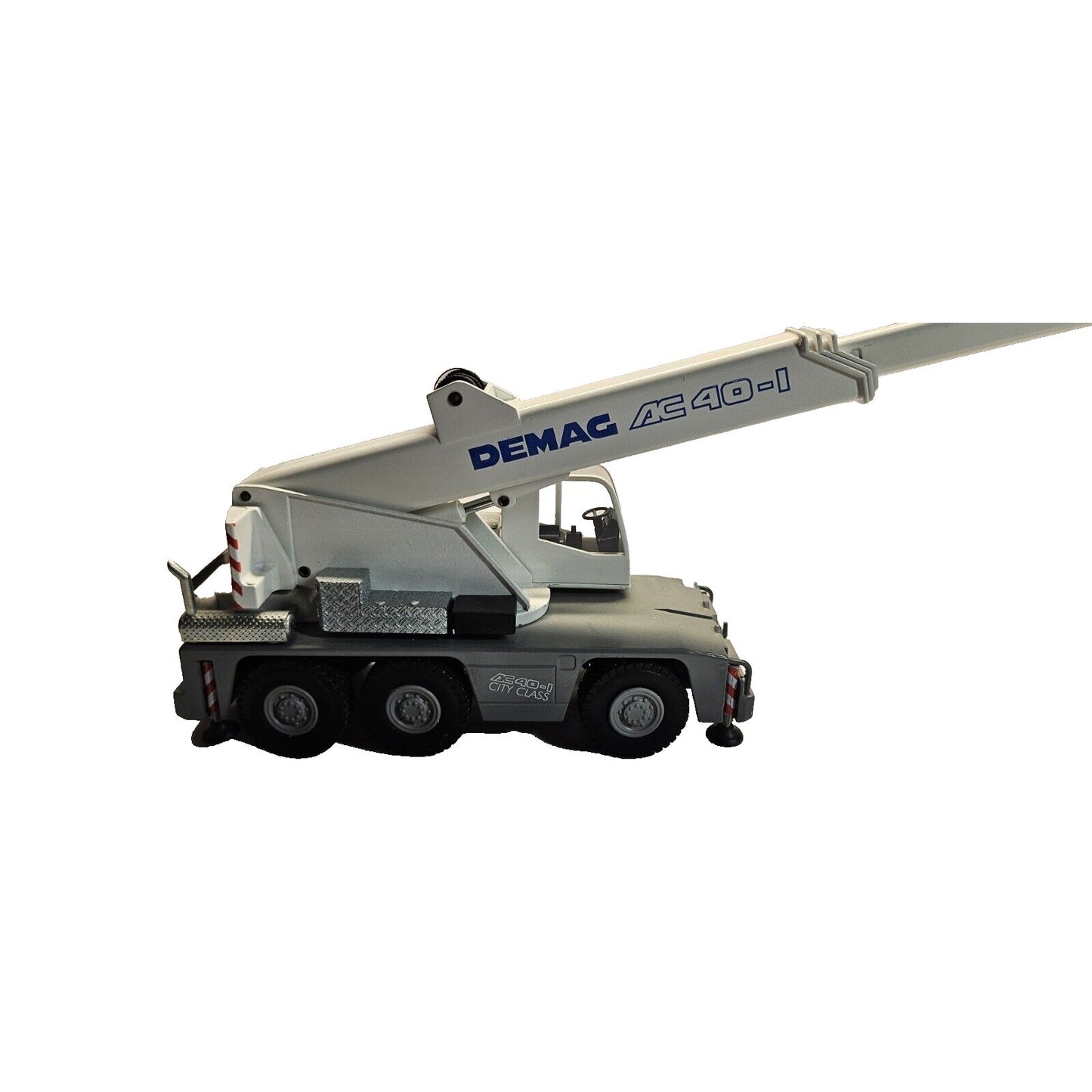 Conrad 1/50 Scale 2093/0 - Demag AC 40-1 Telescopic Crane - White
