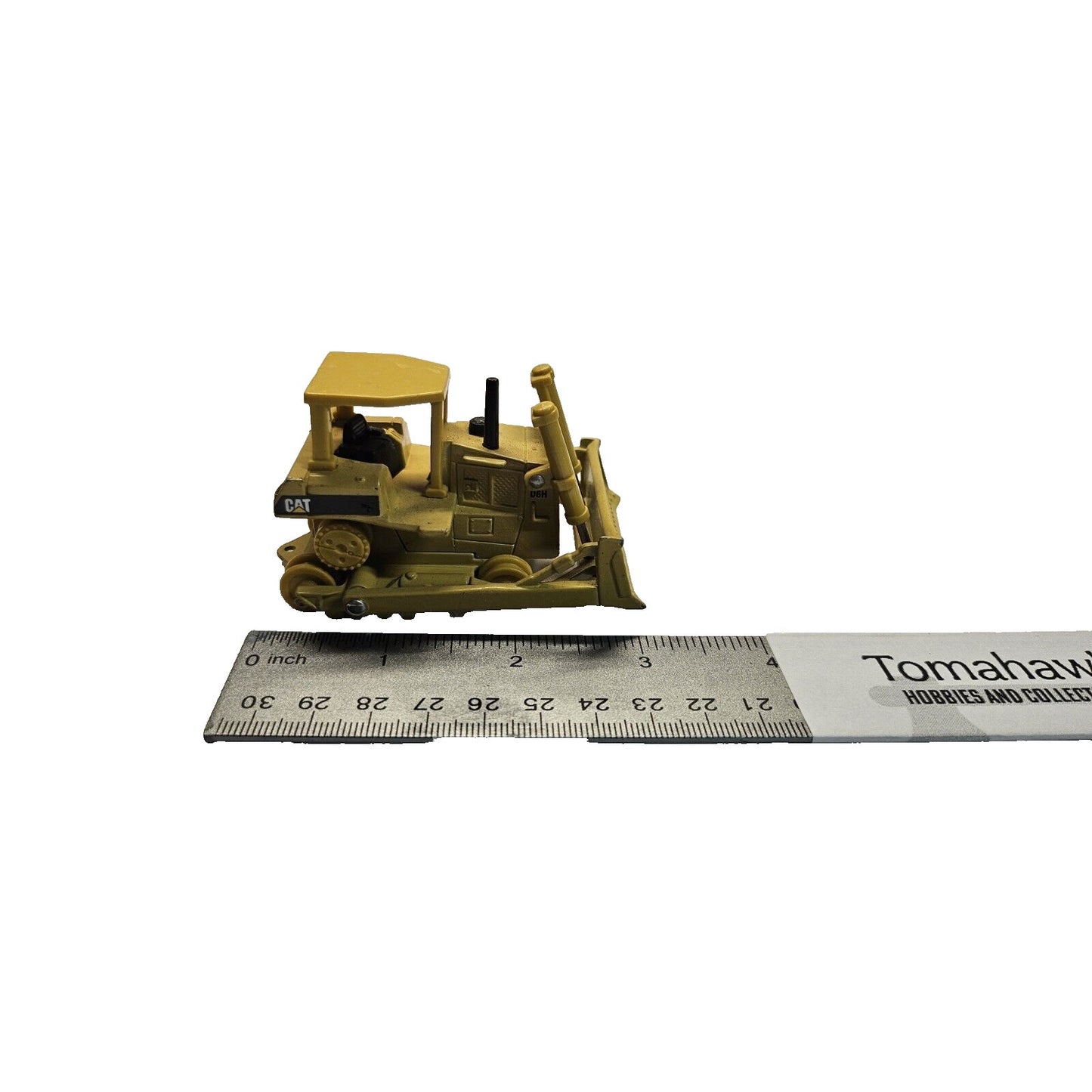 Vintage Caterpillar D6H Dozer Bulldozer 1:64