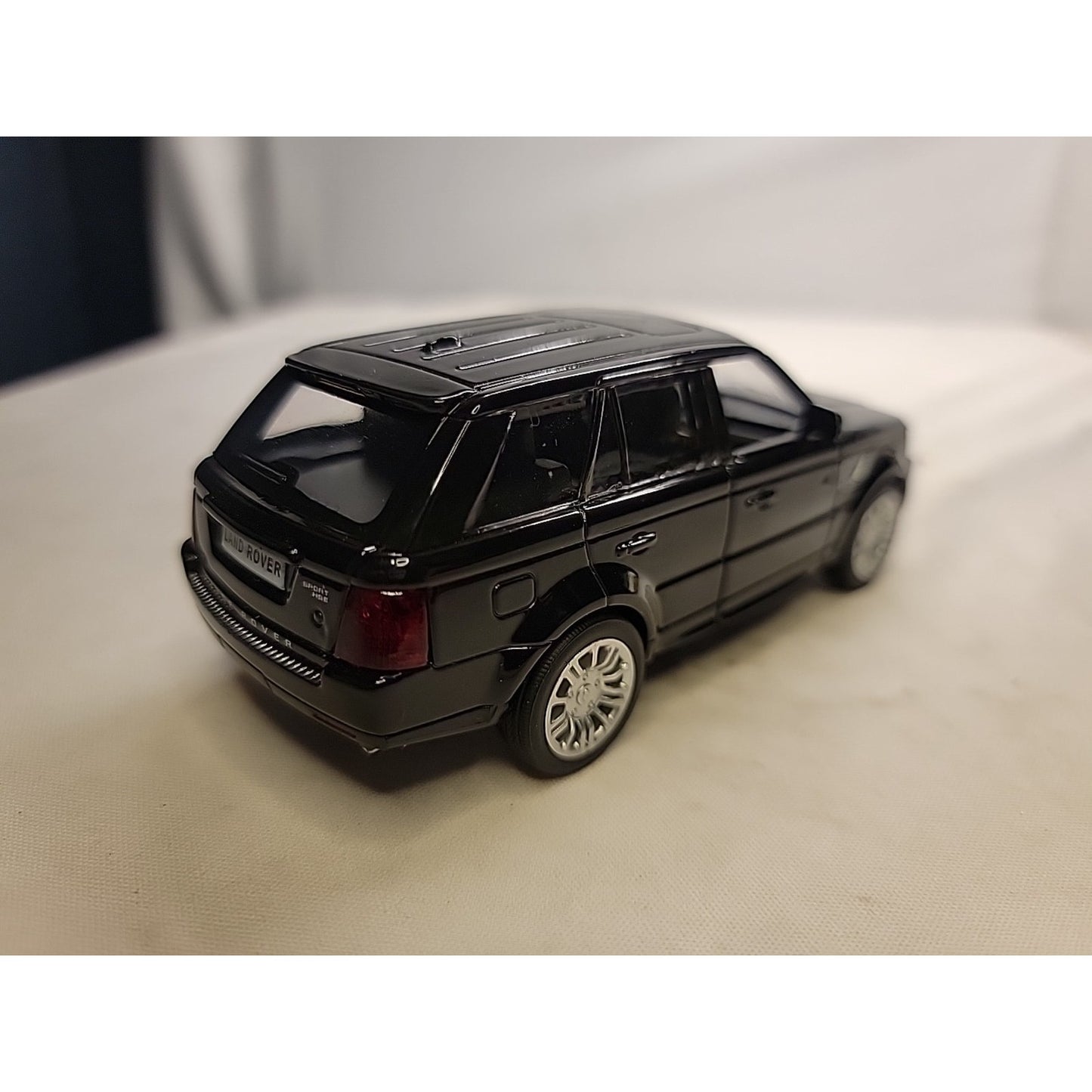 Range Rover Sport Kinsmart Diecast 1:38 Scale Black Pullback