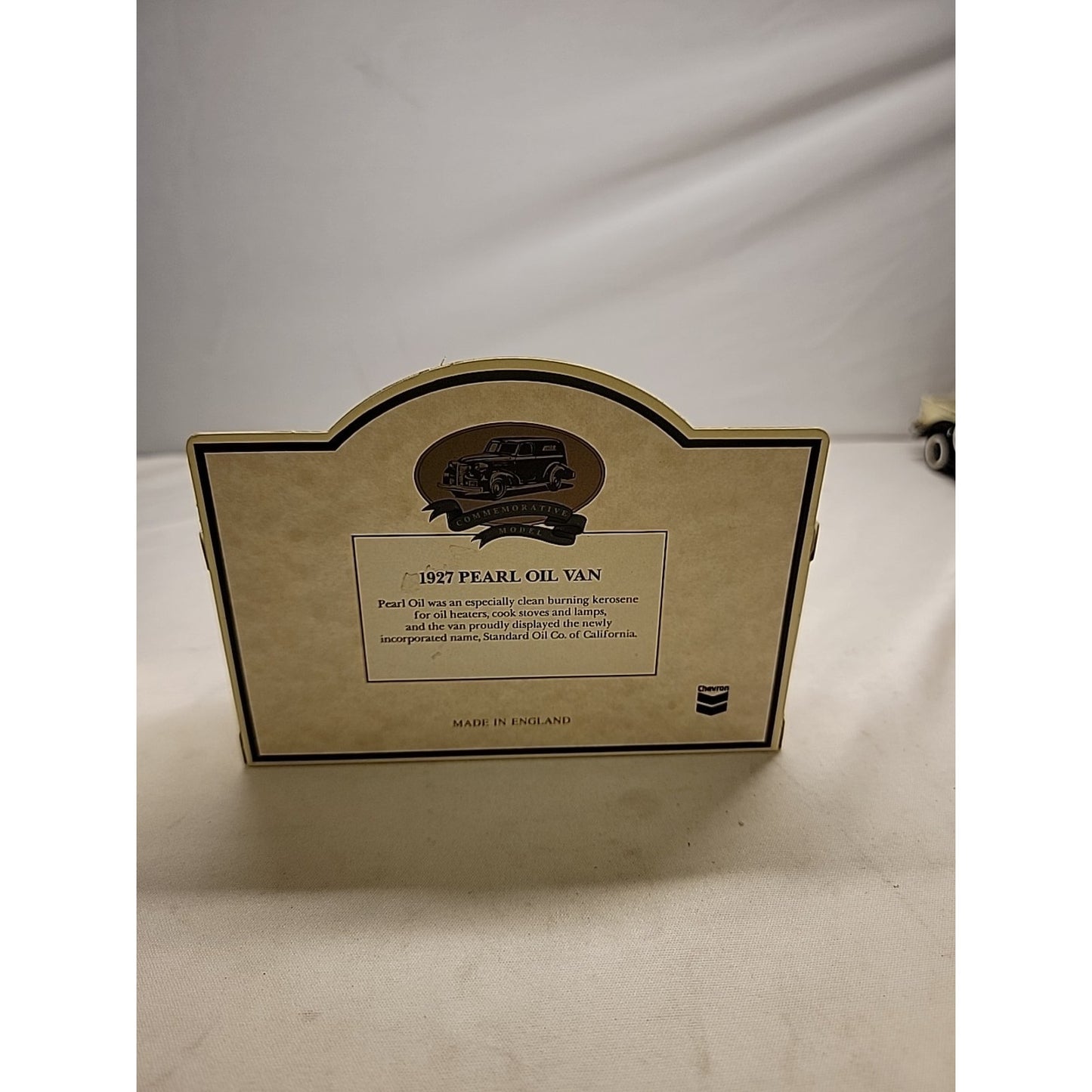 Chevron 1927 Pearl Oil Van - Standard Oil - Die-Cast - Made in England