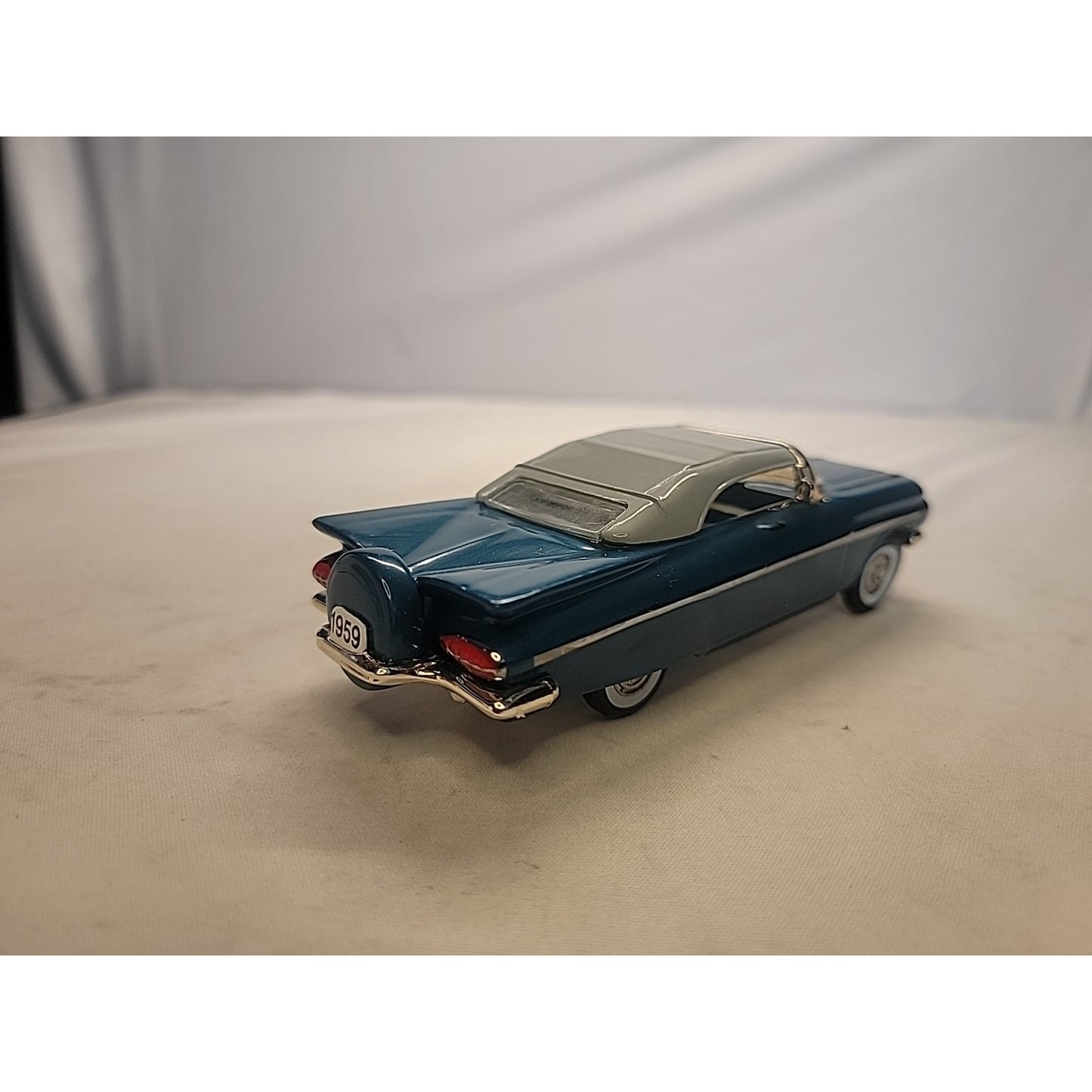 Dept 56 Classic Cars 1959 Chevrolet Impala Convertible #55289