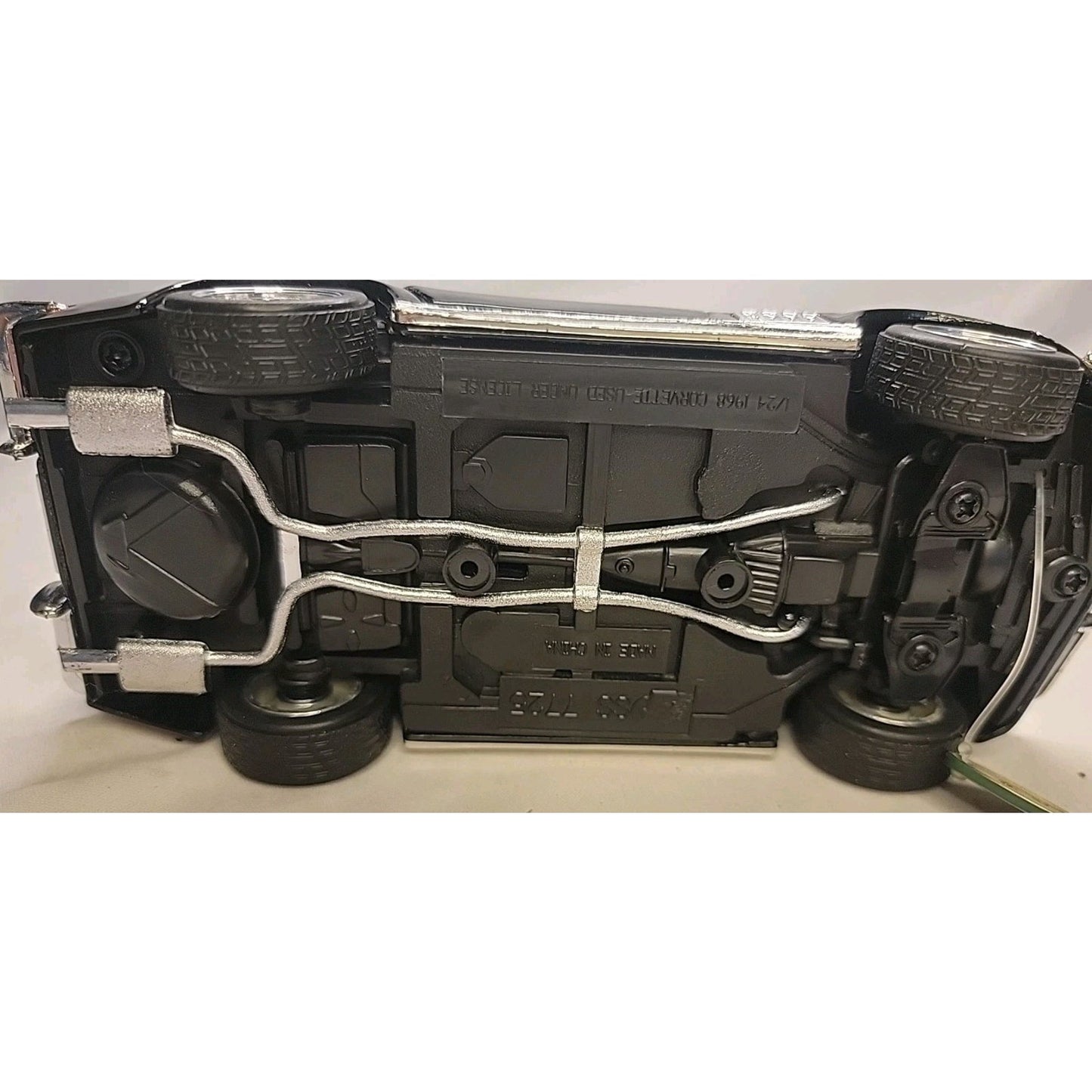 1/24 1968 Corvette Black Diecast