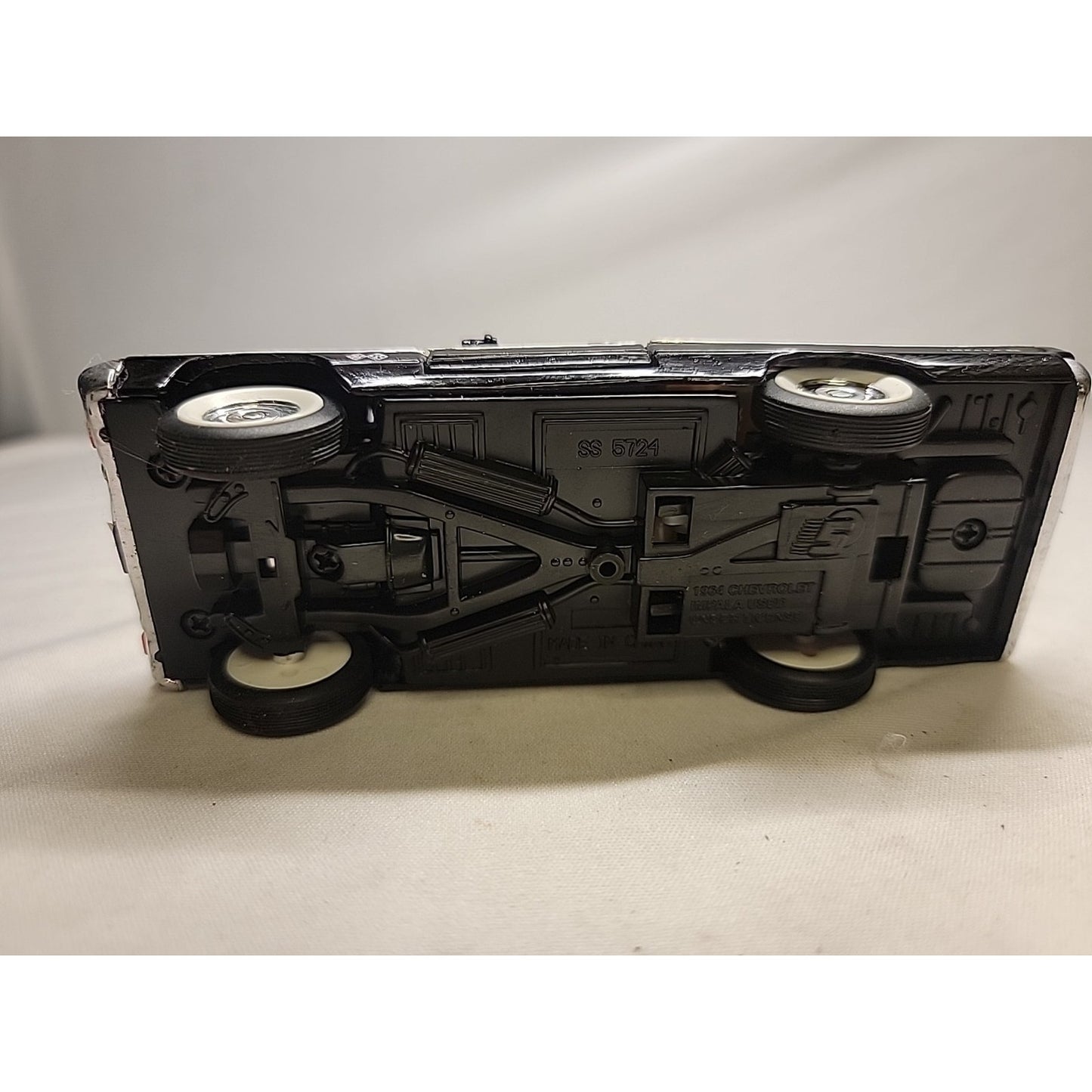 Chevrolet Impala 1964 Metal Diecast Car - Black SS5724 Sunnyside 1:32