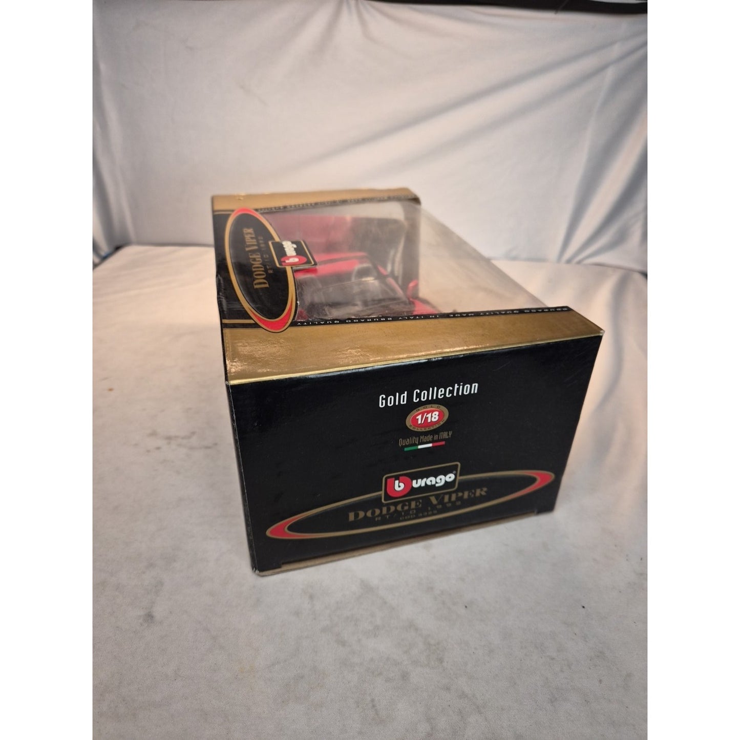 Burago Dodge Viper 1992 RT/10 1:18 Scale Die Cast