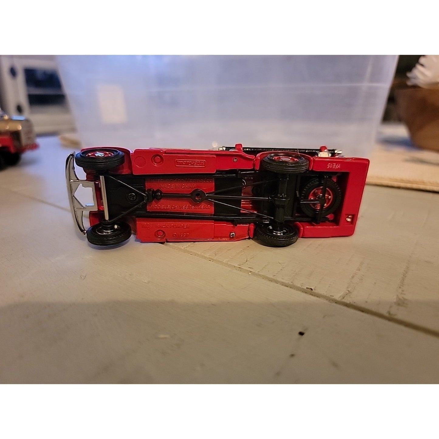 Matchbox Models of Yesteryear Fire Engine Series 1935 Mack Fire Engine YFE15