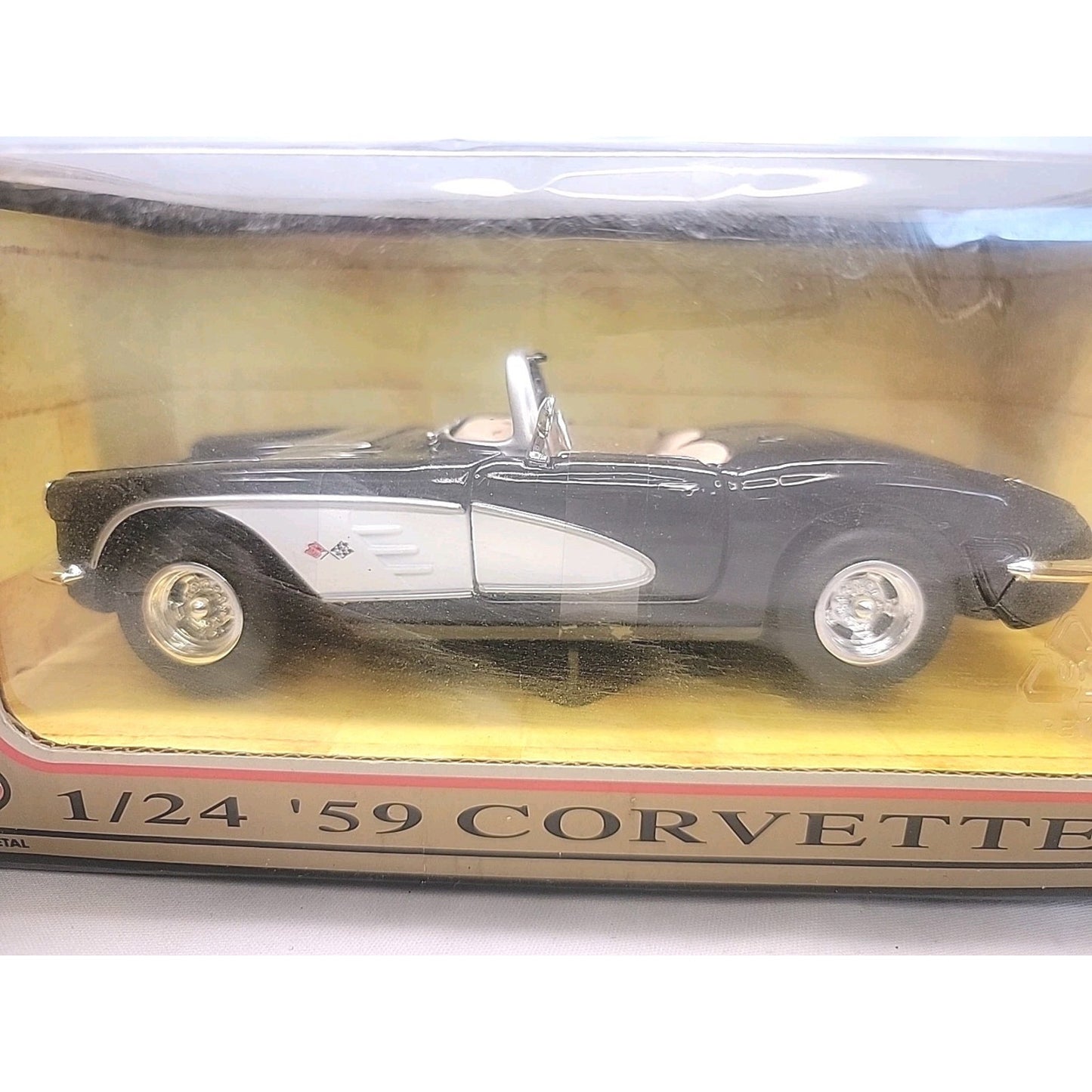 1959 Chevrolet Corvette Motor Max Collector's Edition Black 1:24 Diecast Car
