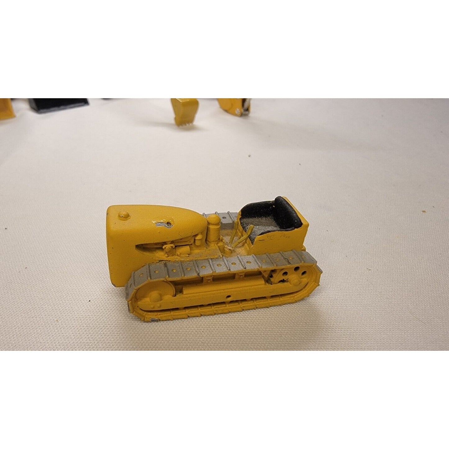 Mystery Manufacture Tractor Rubber Track Die-Cast Plastic Plow Approx 2 3/4 "