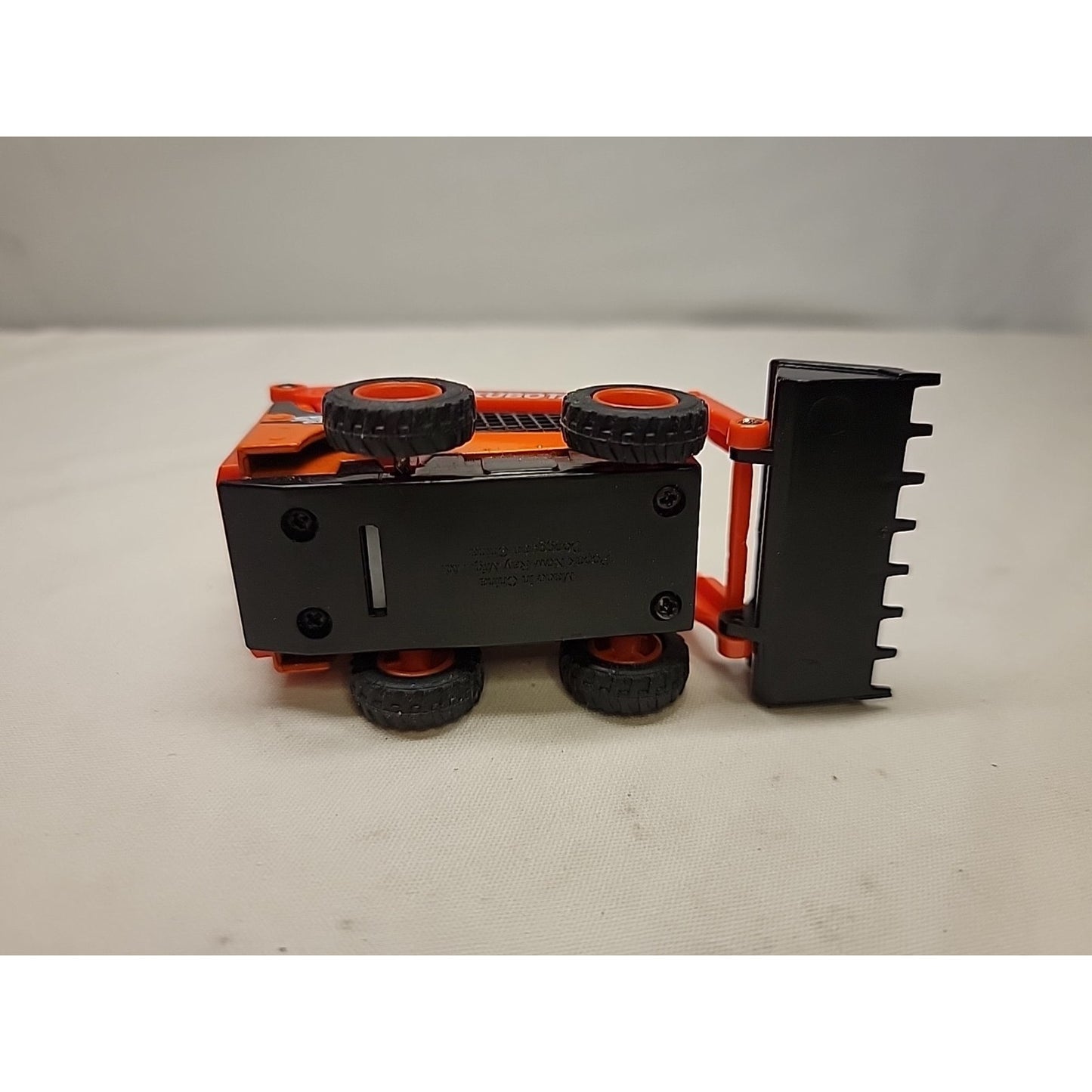 KUBOTA SSV65 Skid Loader 4" Pull Back Toy Approx. 1:50 Diecast Orange