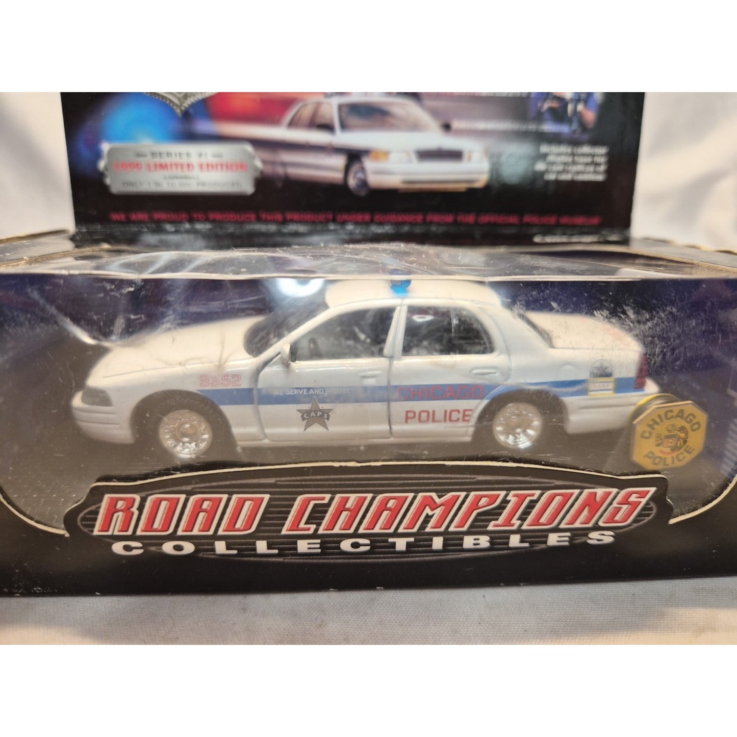 Road Champs 1999 Limited Edition Series #1 Chicago IL Police Cruiser