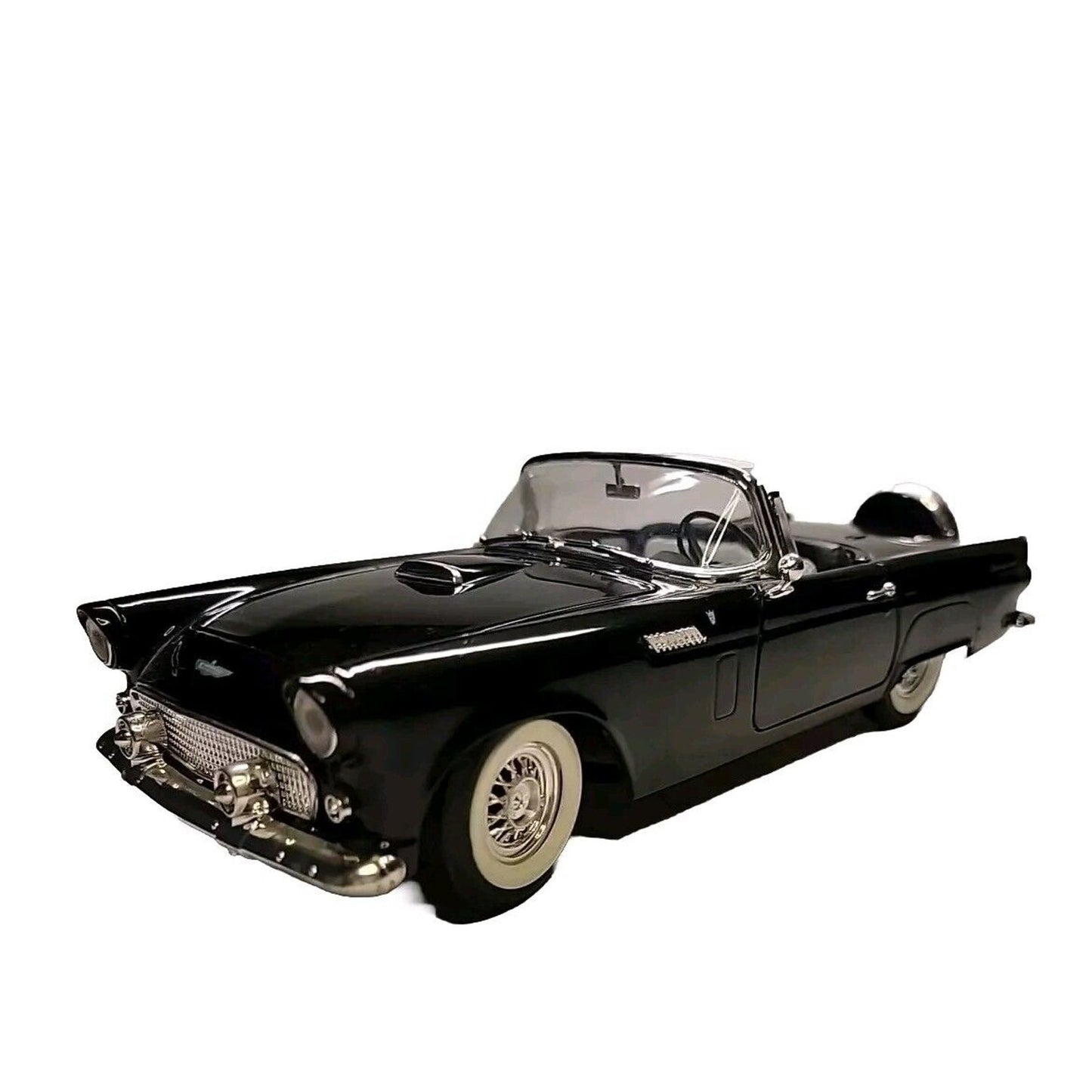 1956 Ford Thunderbird 1:18 Scale Diecast