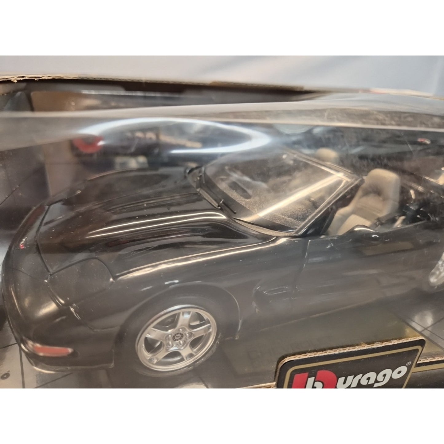 Burago 1998 Black Corvette Convertible Gold Edition 1:18 NEW IN BOX