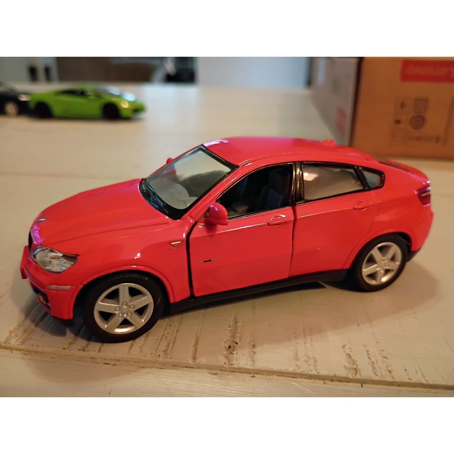 BMW X6 red 1:38 Kinsmart diecast