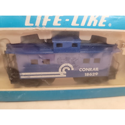Life-Like HO Scale Caboose Conrail CR 22136 Blue W/box