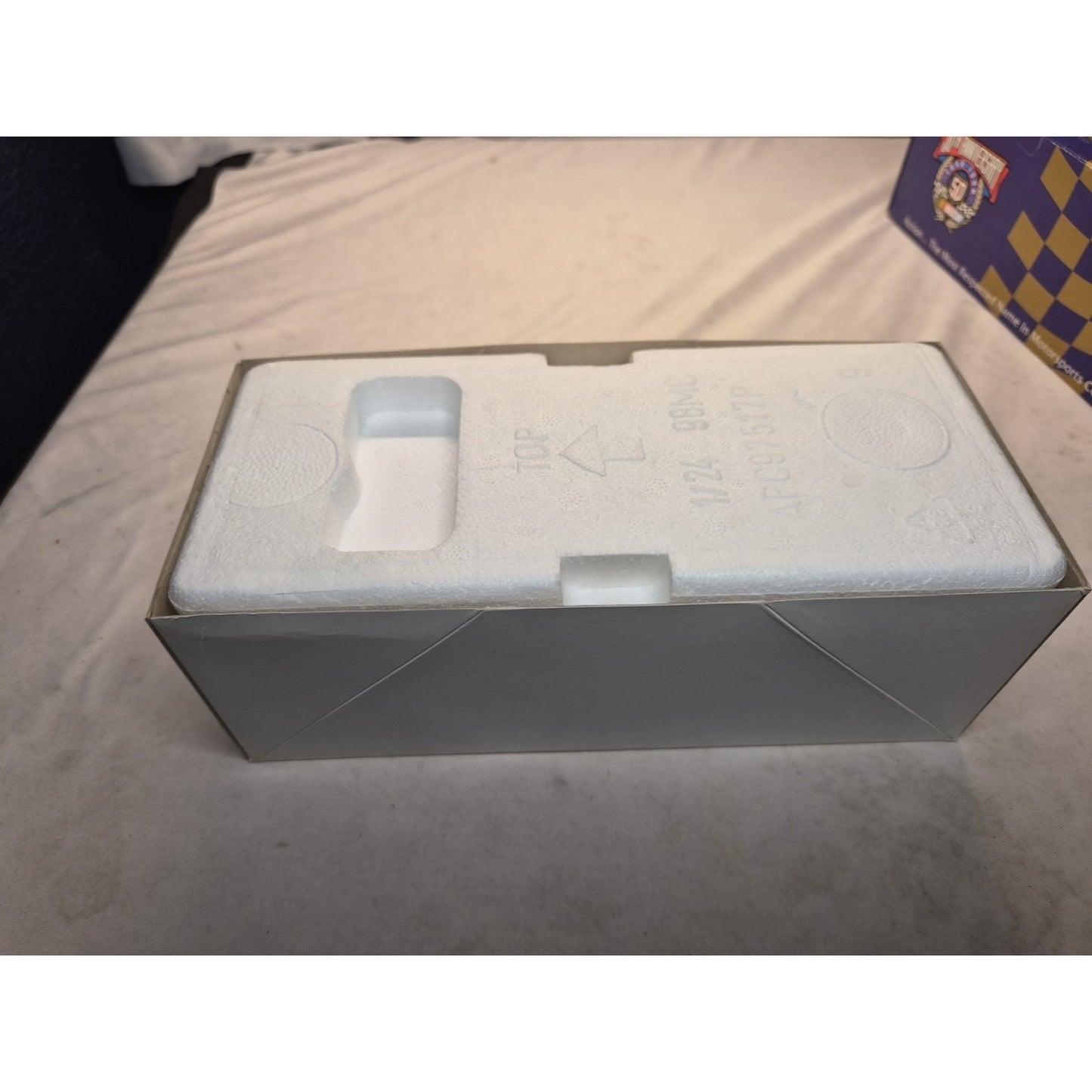 Nascar 1:24 Scale Diecast Stock Car # 8, Circuit City 1998 Hut Stricklin