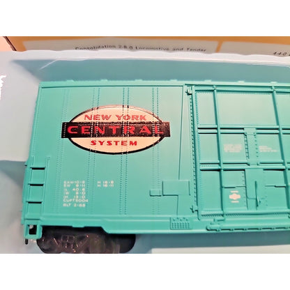 HO Scale Hi Cube Box Car New York Central W/Box