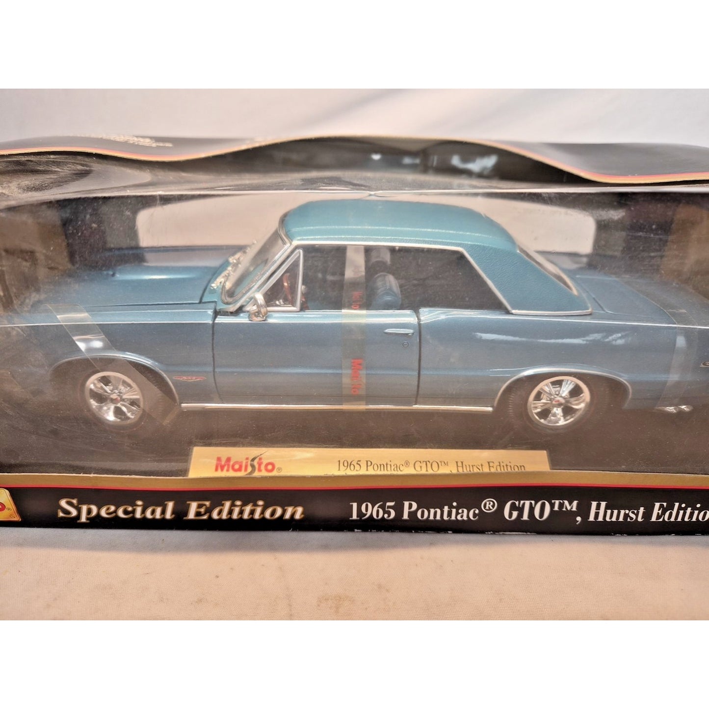 Maisto 1965 Pontiac GTO Hurst Edition 1/18