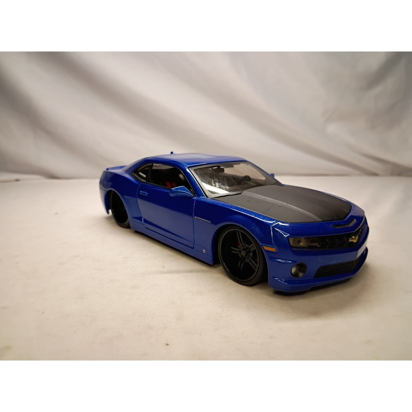 Maisto 2010 Chevy Camaro 1:24 SCALE