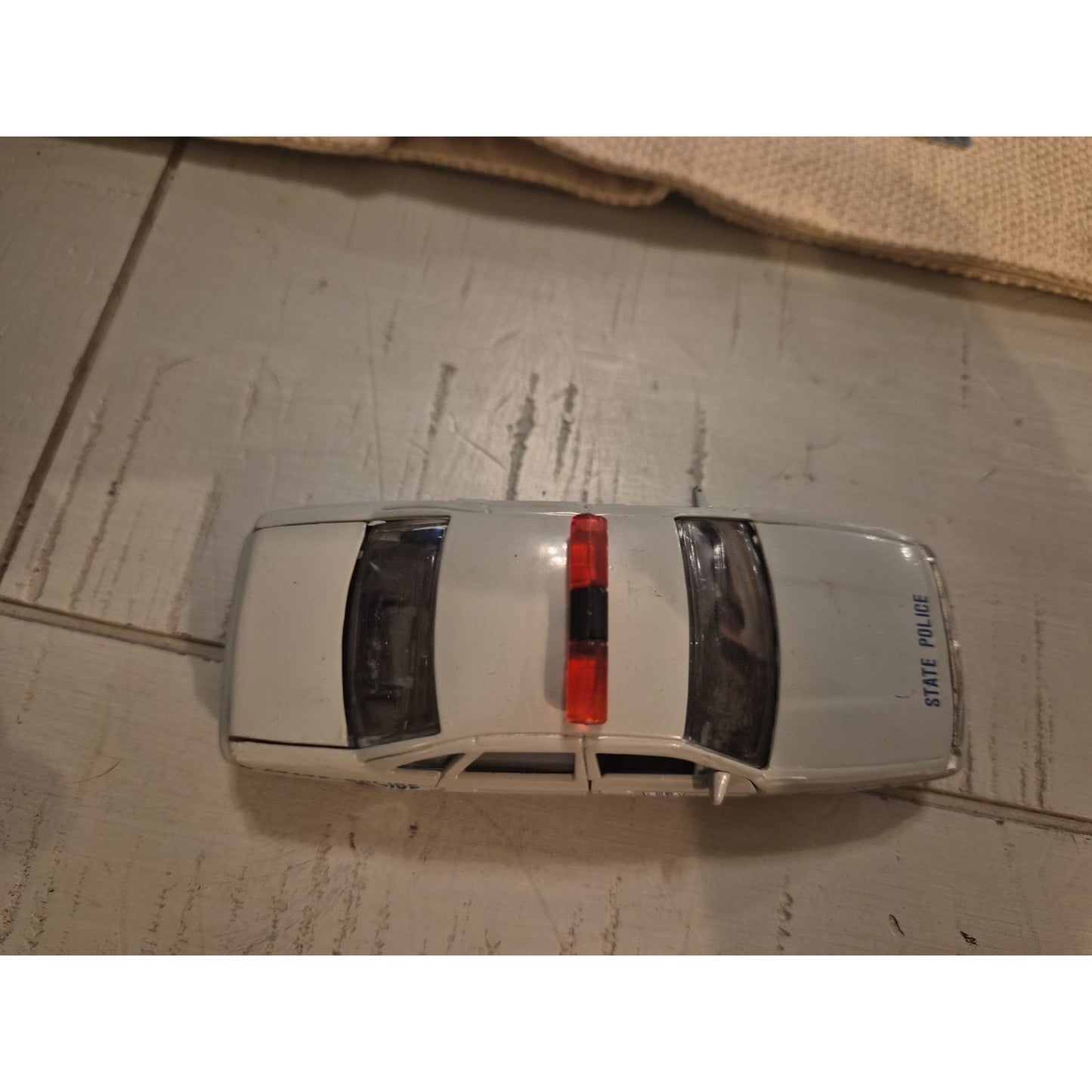 Road Champs Rhode Island State Police Ford Crown Victoria 1/43 Loose