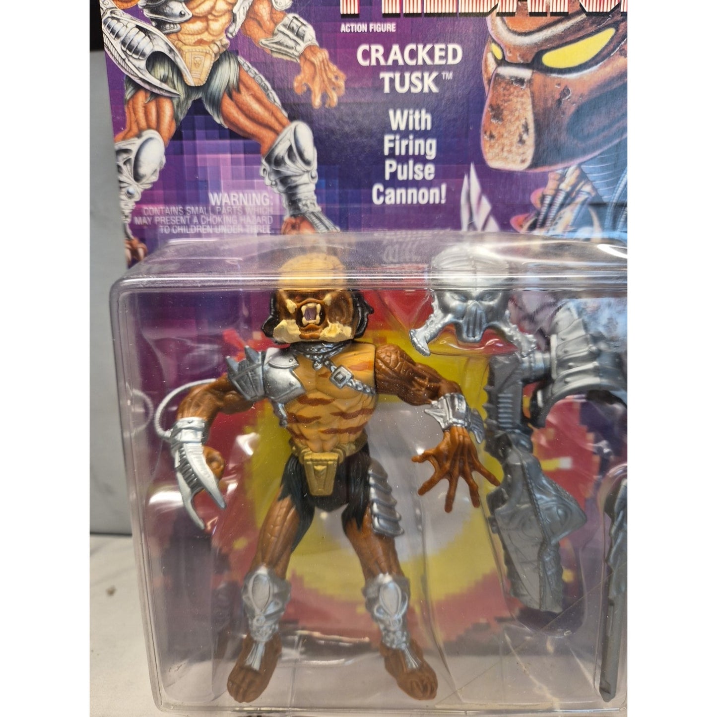 Vintage Predator Cracked Tusk Action Figure Kenner 1993