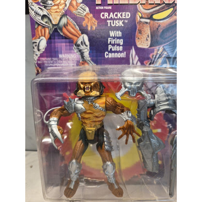 Vintage Predator Cracked Tusk Action Figure Kenner 1993