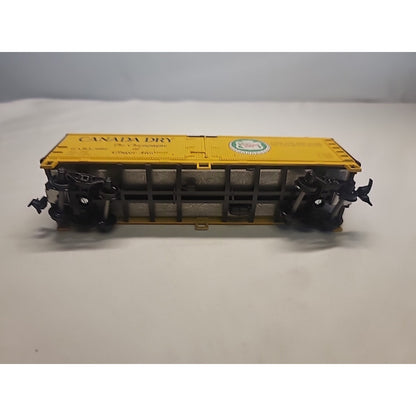 ATHEARN-CANADA DRY REEFER #9105~ HO SCALE W/ box