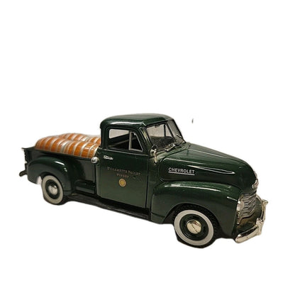 1950 Chevy Pick Up Barrels SIGNATURE MODELS Diecast 1:32 Williamette Valley