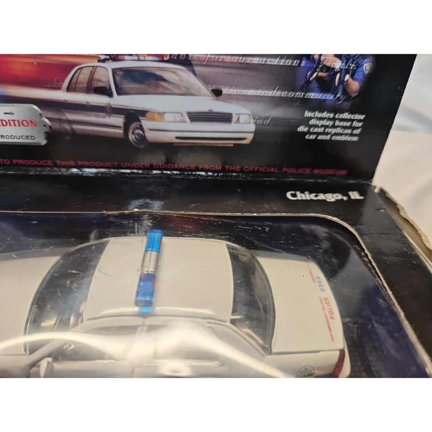 Road Champs 1999 Limited Edition Series #1 Chicago IL Police Cruiser