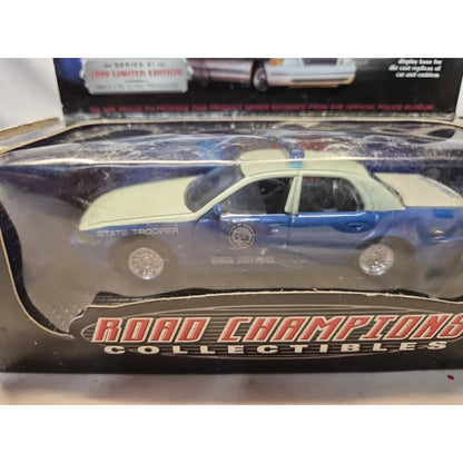 Road Champs 1999 Georgia State Patrol Ford 1:43 Scale With Lapel Pin
