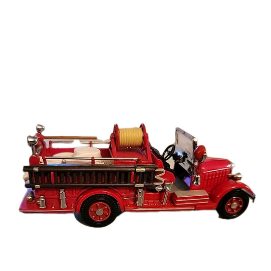 Matchbox Models of Yesteryear Fire Engine Series 1935 Mack Fire Engine YFE15