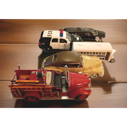 Tomahawk Diecast 5 Pk Police, Sheriff, Fire, Fleetline And Limo
