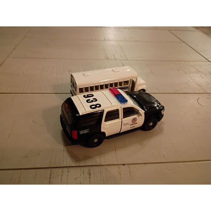 2 Pk Police SUV Crusier And Sheriff Bus. Tomahawk Diecast Starter Pack Display