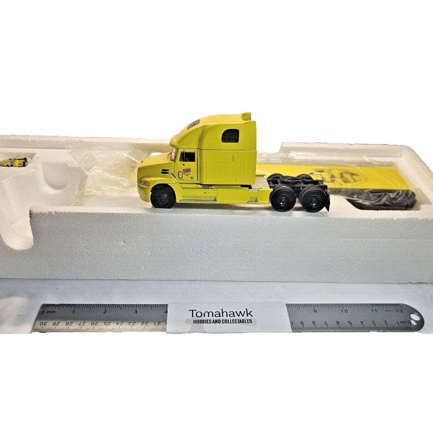First Gear Kent Feeds Mack Vision Semi Tractor w/Auger Trailer 1/54