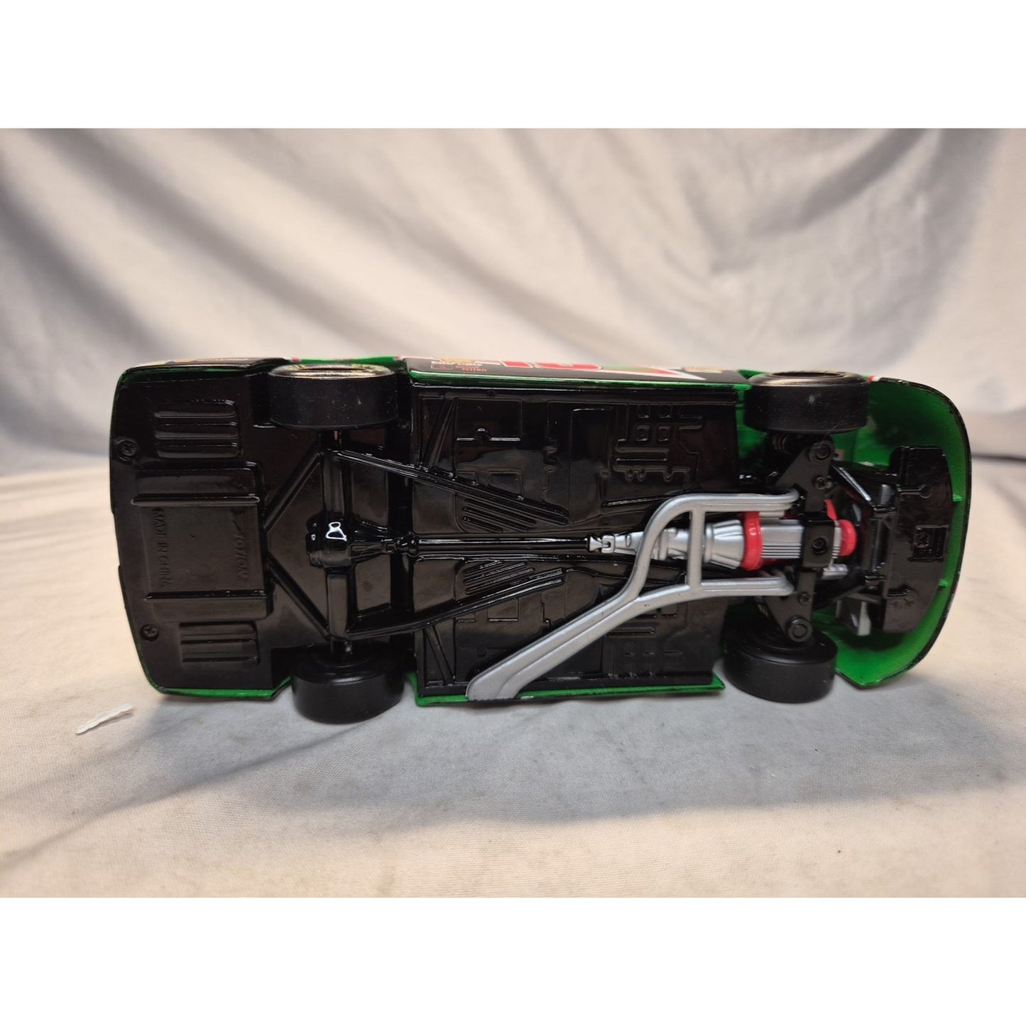 Action 1/24 Diecast #18 Bobby Labonte Interstate Batteries 1998 Pontiac