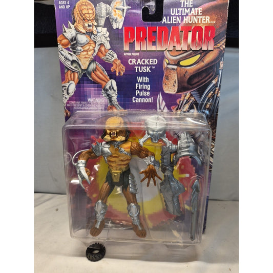 Vintage Predator Cracked Tusk Action Figure Kenner 1993