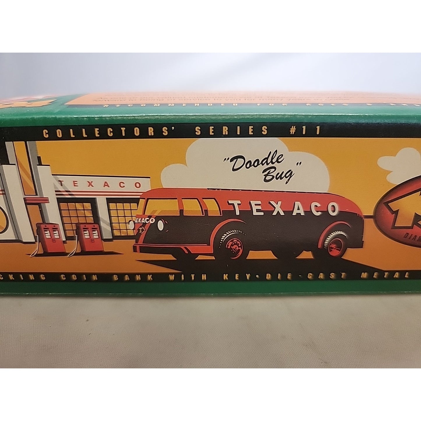 Ertl diecast Texaco #11 1934 Diamond-T tanker stock # B195 Coin Bank