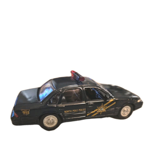 Road Champs 1:43 Scale Police Cars Ford Crown Victoria North Pole Police