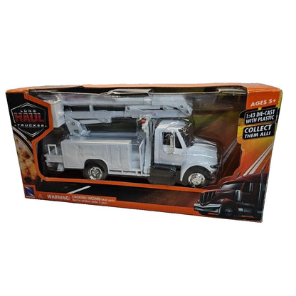 International 4200 Line Maintenance Service Truck White "Long Haul Trucker"