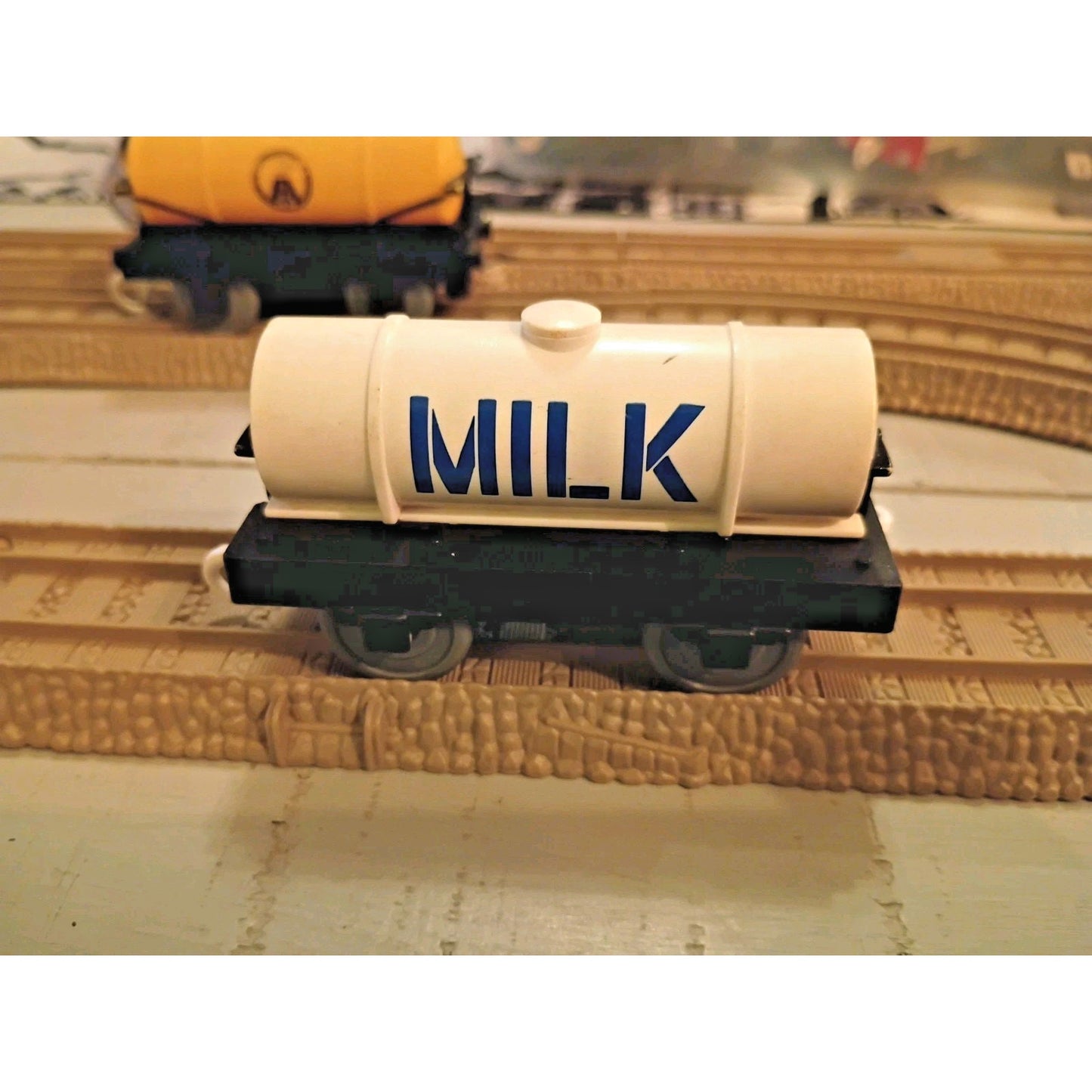 Vintage Ertl Thomas The Tank Engine Milk Car Track Master White