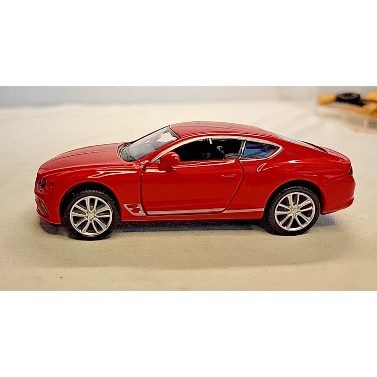 JFL Enterprises Diecast | Bentley Continental GT Red | 1:36