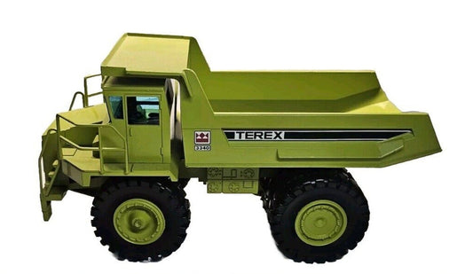 1/40 NZG TEREX 3340 Dump Truck Green