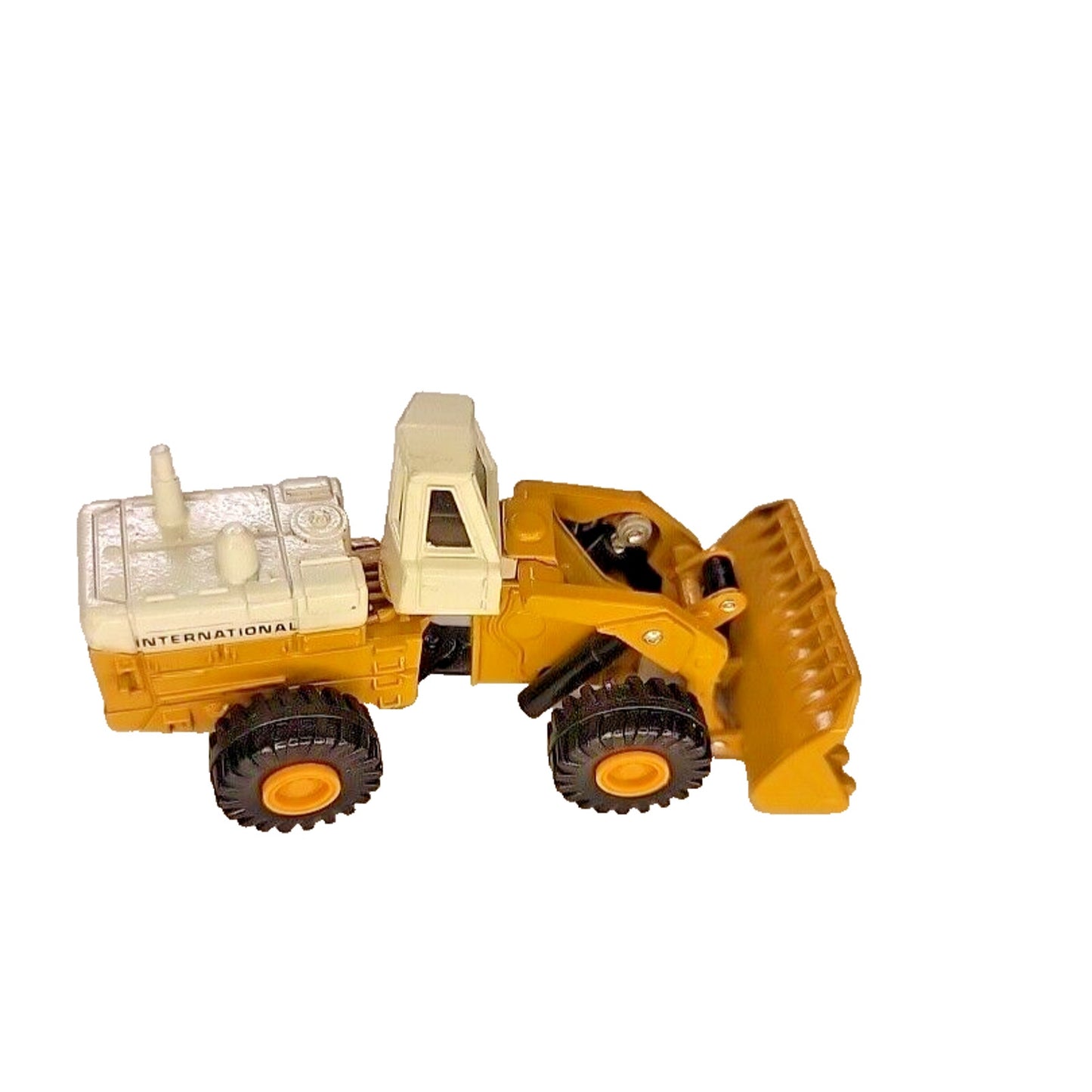 ERTL DIECAST TOY TRUCK CONSTRUCTION INTERNATIONAL BUCKET LOADER DIGGER