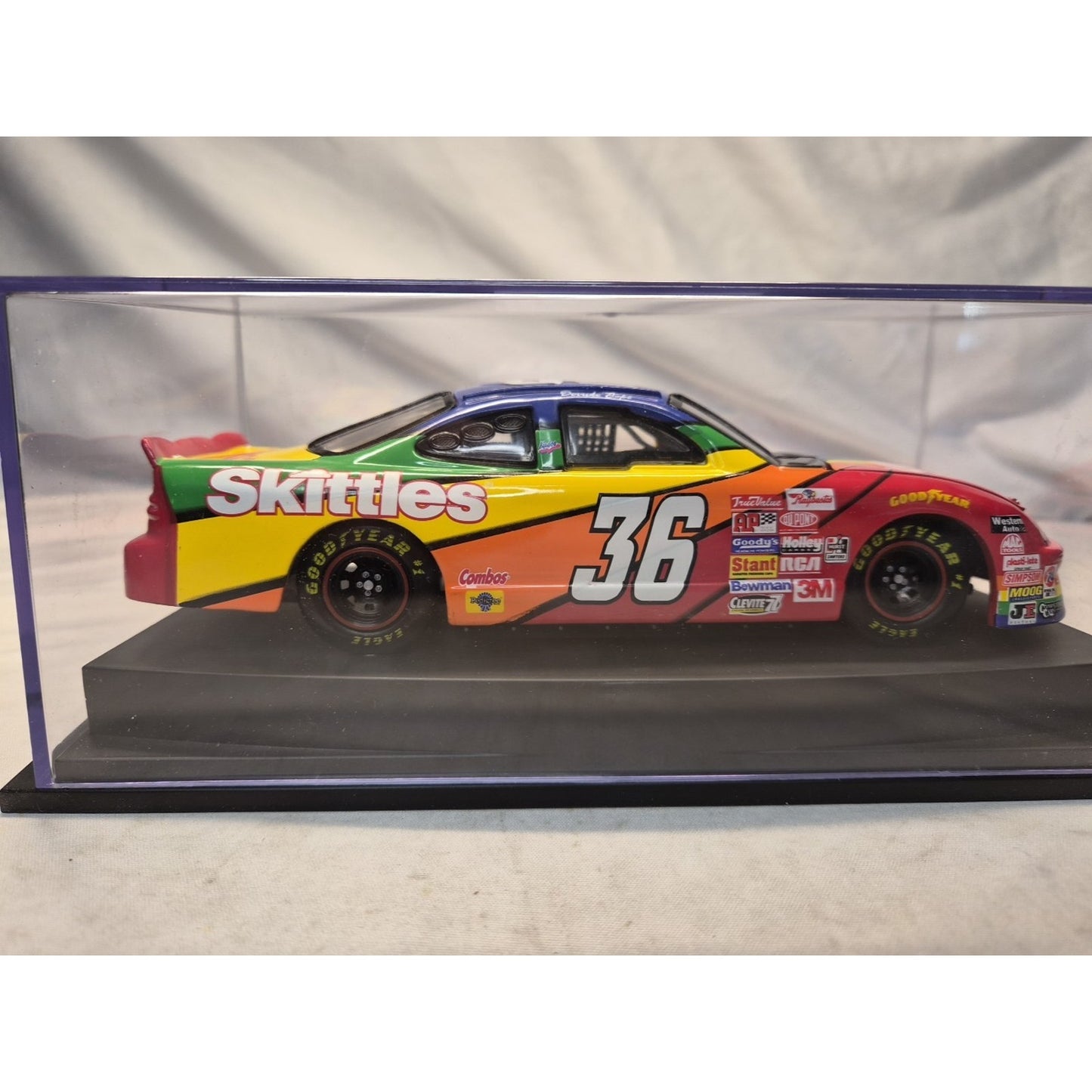 Derrike Cope 1997 Skittles Nascar 1/24 Diecast Revell #36 Pontiac Grand Prix