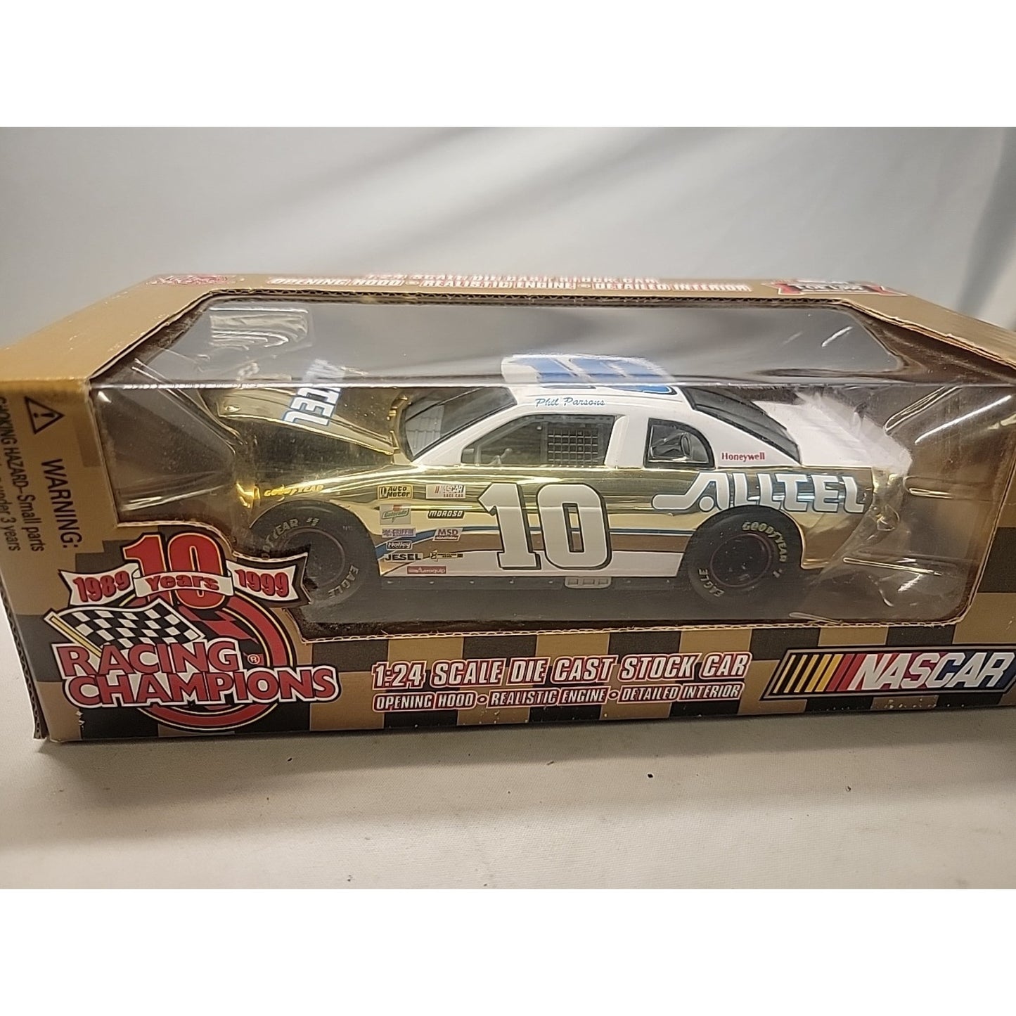 1999 Racing Champions | #10 Tide Scale 1:24 Die Cast Gold Series