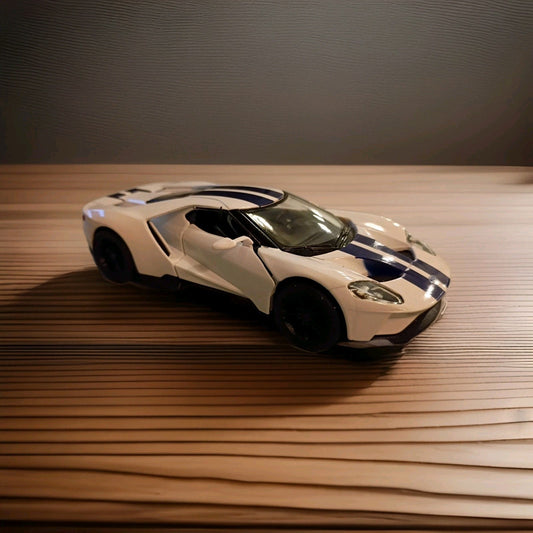 Kinsmart 2017 Ford GT 1:38 Diecast